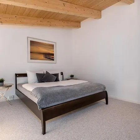 Ferienwohnung-zwischen-den-seen 아파트 레힐린